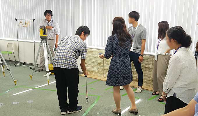 測量・建設業界の発展に寄与
